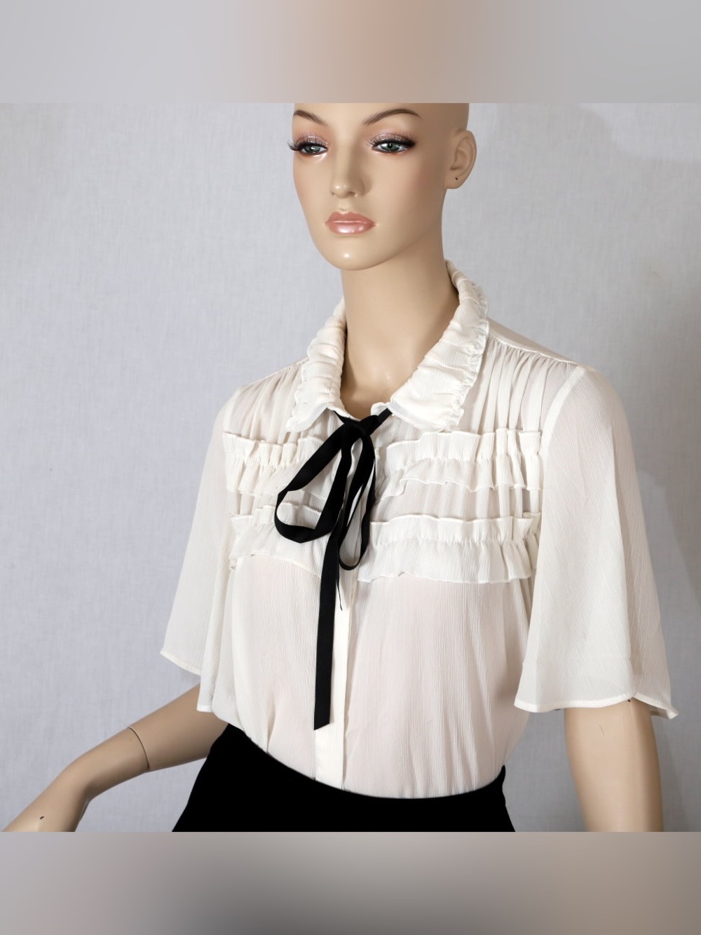 Zara Cream Ruffle Tie-Neck Blouse with Black Ribbon Large